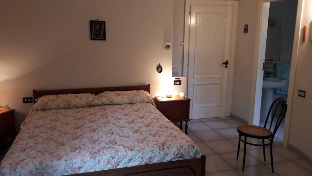 B&B Sun Garden Montoro Inferiore Экстерьер фото